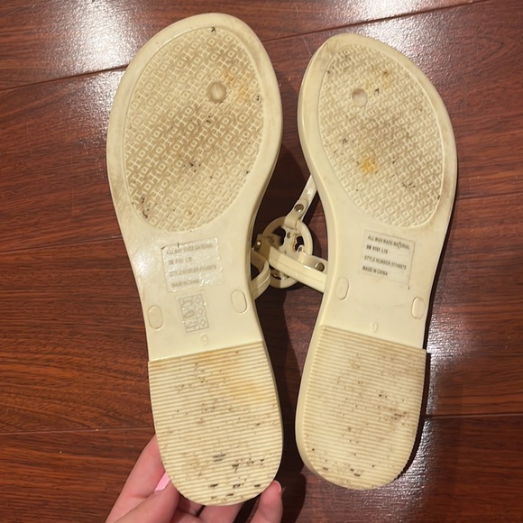 Tory Burch sandals!! - Picture 4 of 4